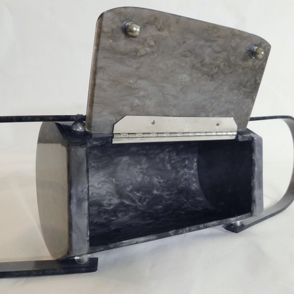 1950s NYC Llewellyn Inc Lucite Pearlized Dove Gray Barrol Purse - Picture 9 of 9